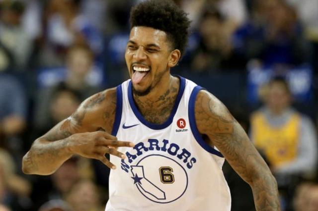 图赫尔：世界杯期间替补球员或待在更衣室，我们有勇气去争冠（图赫尔：世界杯阶段替补或留在更衣室，我们敢于向冠军发起冲击）